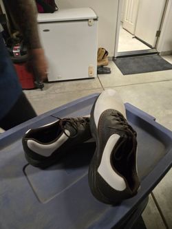 Golf shoes, men's size 10.5