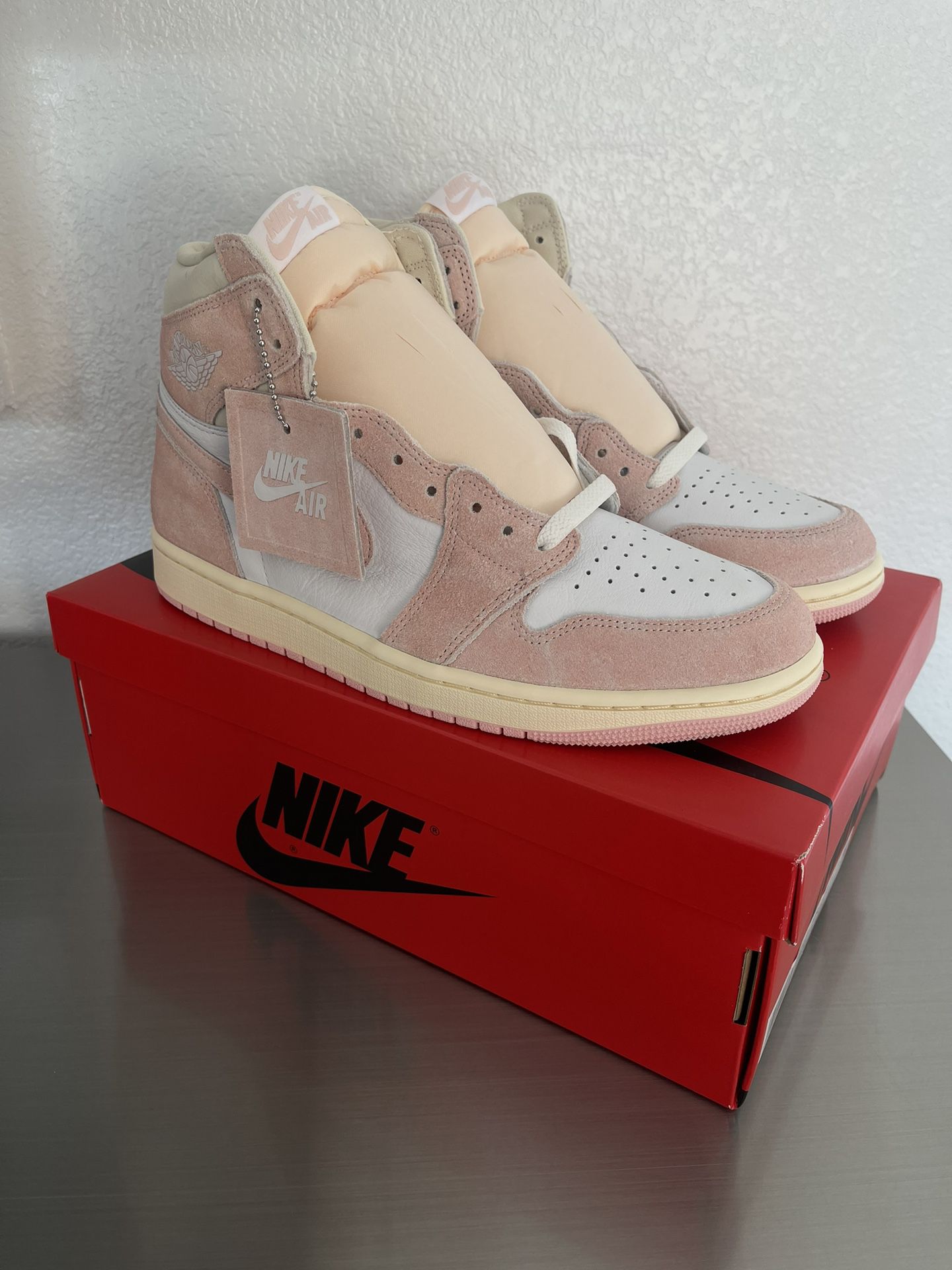 Jordan 1 High Washed Pink Size 10.5M/ 12W DS