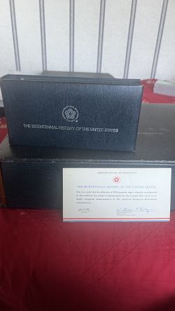 FRANKLIN MINT Bicentennial History Of The United States In Pewter COMPLETE , three bicentennial Pennie’s and proof coin set all them $350