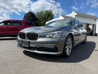 2018 BMW 740i