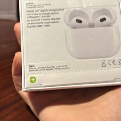 AirPods 3 MagSafe