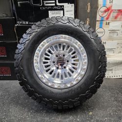 17" KMC rims w/ 33" BfGoodrich T/A KO2 tires