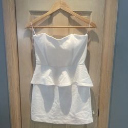Dress White Size M