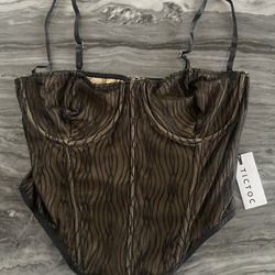 Tictoc Crop Top