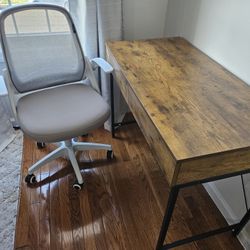 Modern Desk + Ergonomic Chair – Good Condition