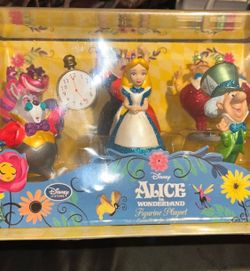 Disney's Alice in Wonderland Figure Set NEW! Sealed In Box! Rare!