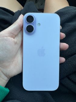 Phone 17 256GB Lavender/Purple – Unlocked – Like New
