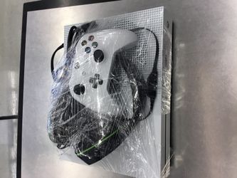 Xbox One with gaming headset