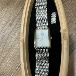 Men’s And Women’s Watches 