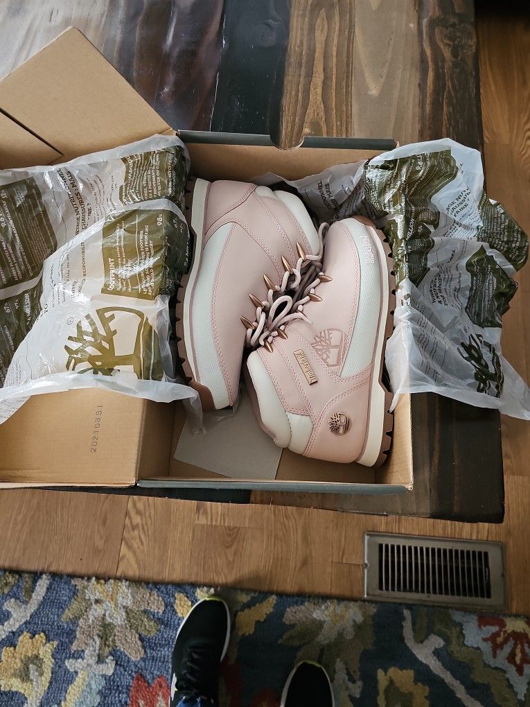 Womens Rosetone Timberland Boots