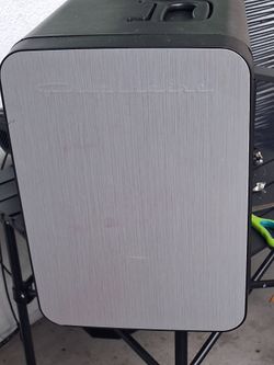 Mini fridge