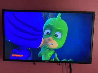 32” Samsung Smart HD tv $135