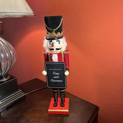 Nut Cracker Standing Statue