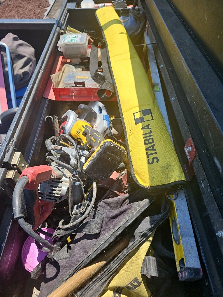 Tool Box with All Tools wfdjnjc.com