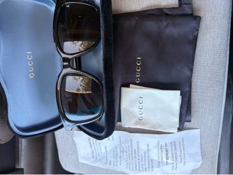 Gucci Black Sunglasses with Case and Accessories