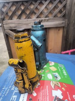 hydraulic bottle jacks
