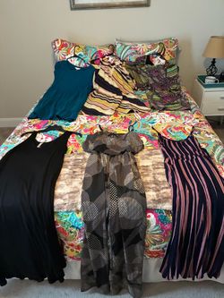 Ladies barely worn dresses and jumpsuits