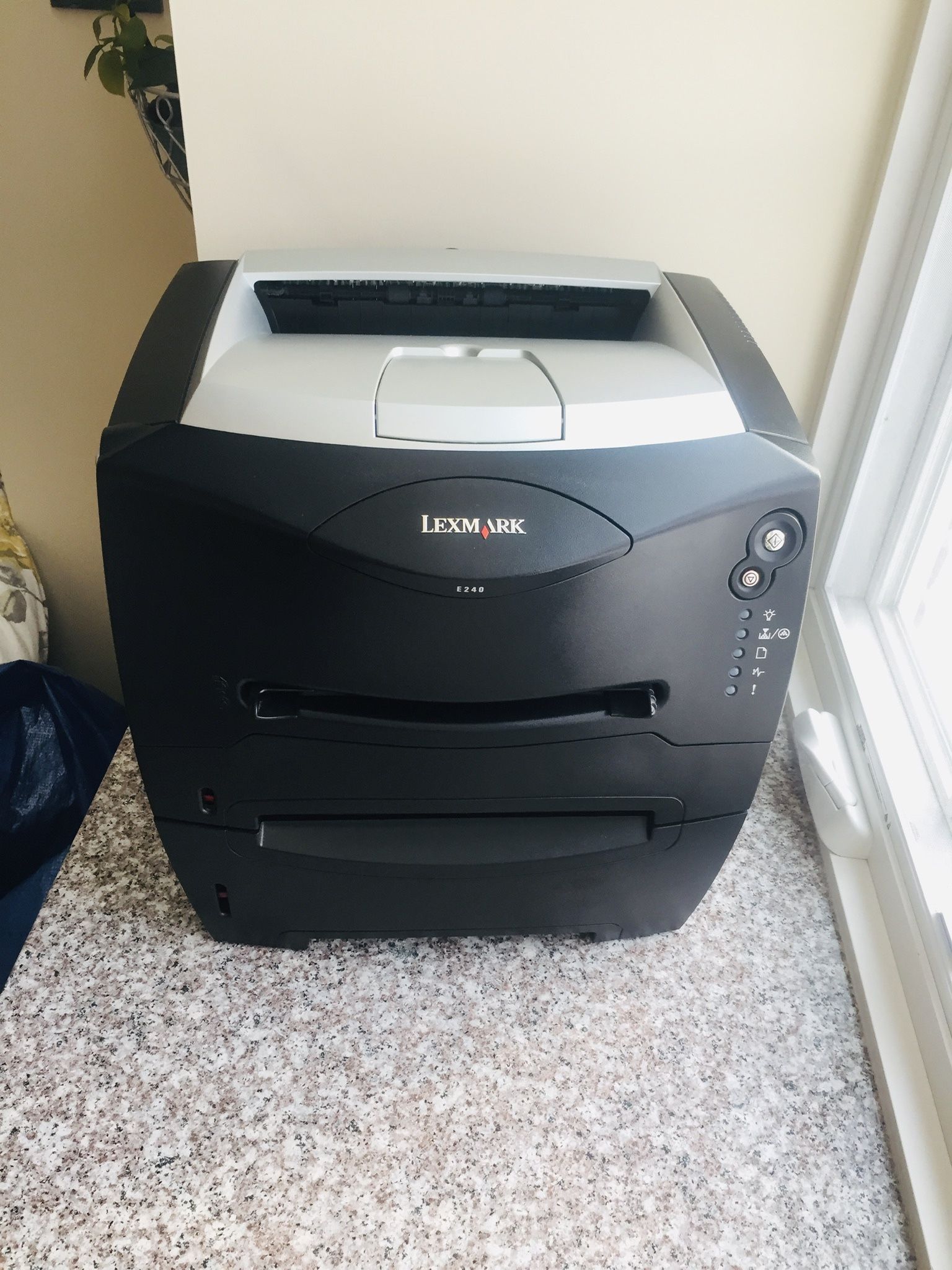 Lexmark E240 Printer. Like new condition. The E240 is a powerful desktop laser printer that provides amazing print speeds and precise resolution.With