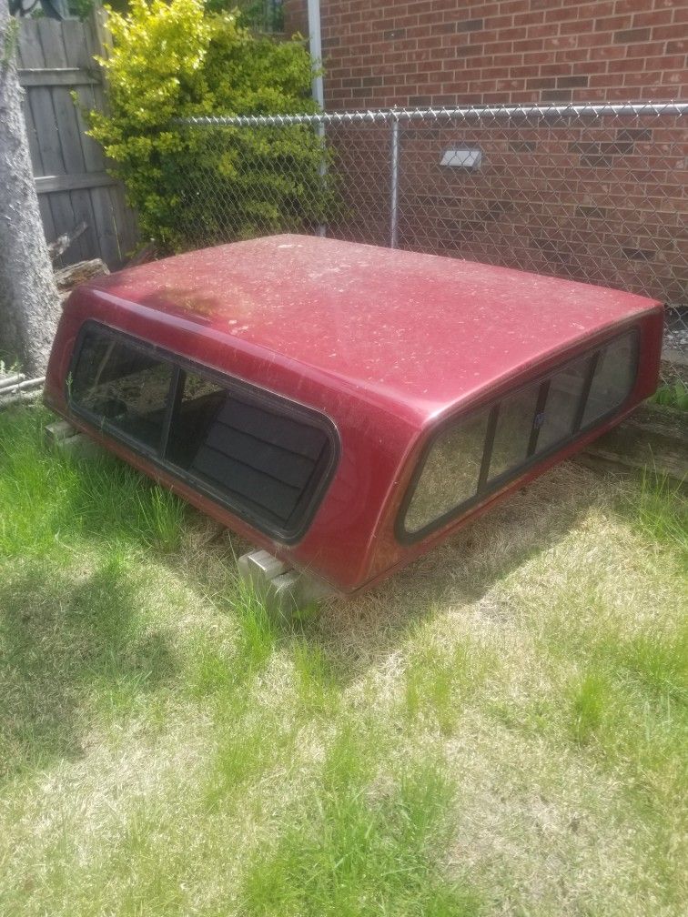 Pick Up Camper $250 For Chevy S10