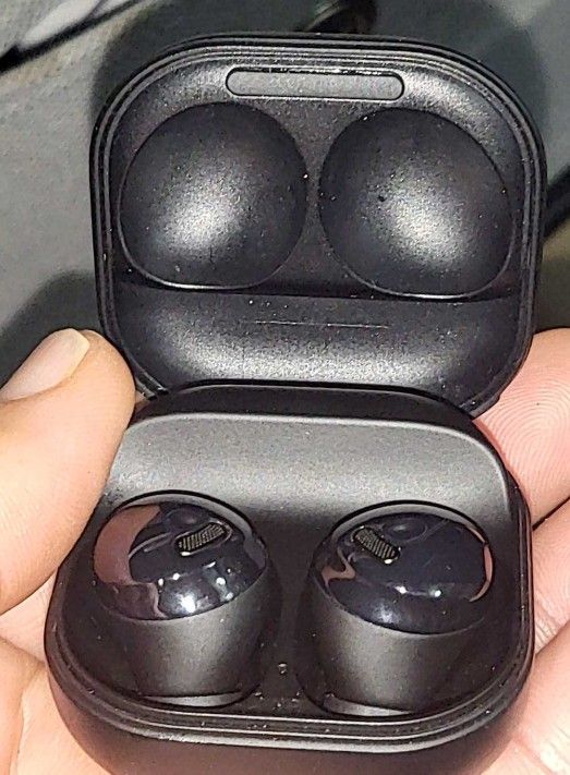 Samsung Galaxy Buds Pro True Wireless Noise Cancelling Earbuds - Phantom Black. This item is new, never used. Will not ship in original packaging.
