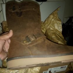 UGG Australia Boots Leather Size 8