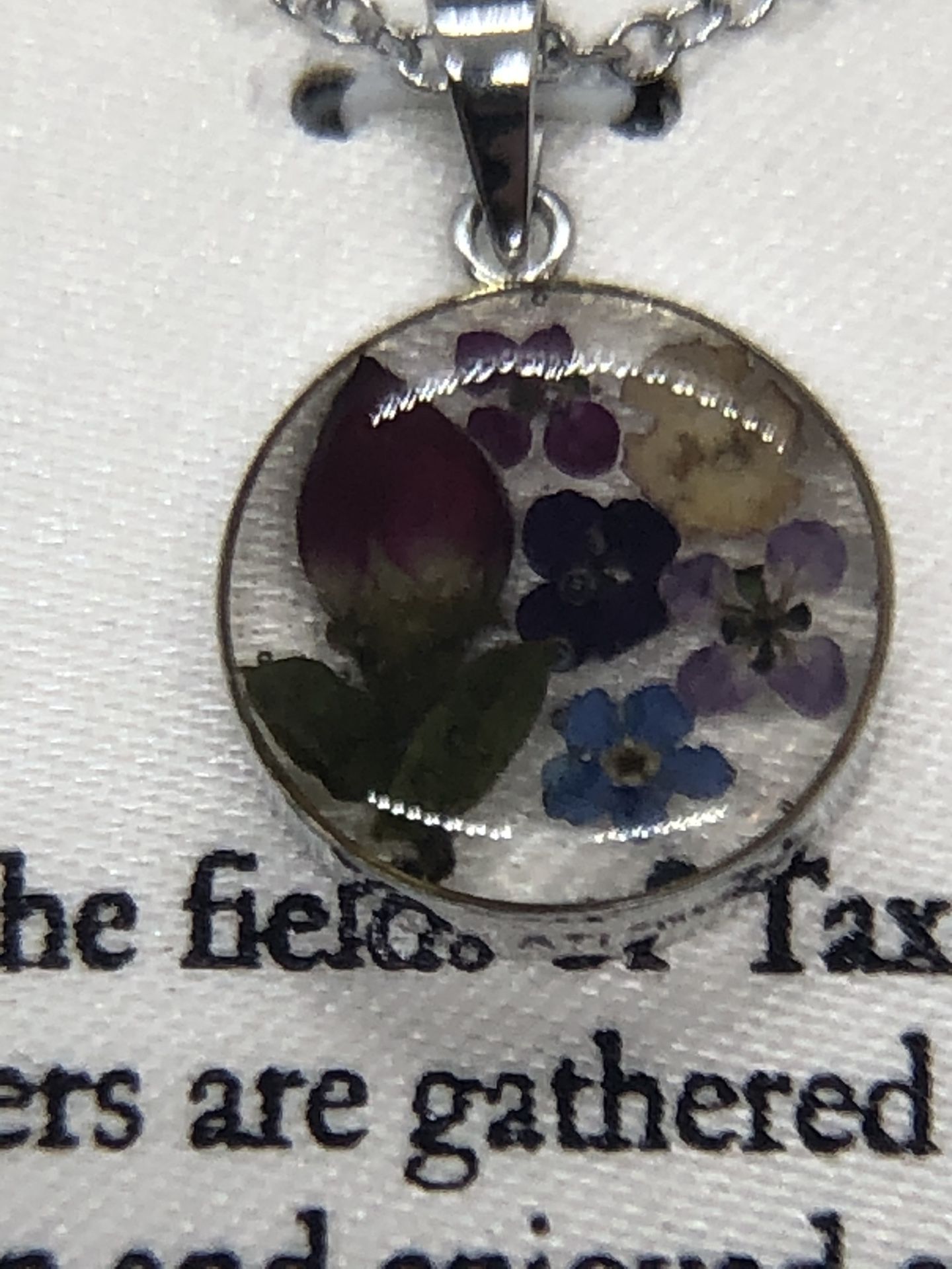 Pressed flowers necklace