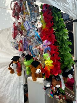 Graduation leis