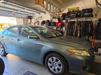 2011Toyota Camry LE Sedan
