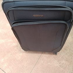 Used Once To Move Large American Tourister Suitcase And New HP Monitor Pick Up In Coronado 