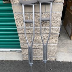 Crutches for an Adult 5’6” 