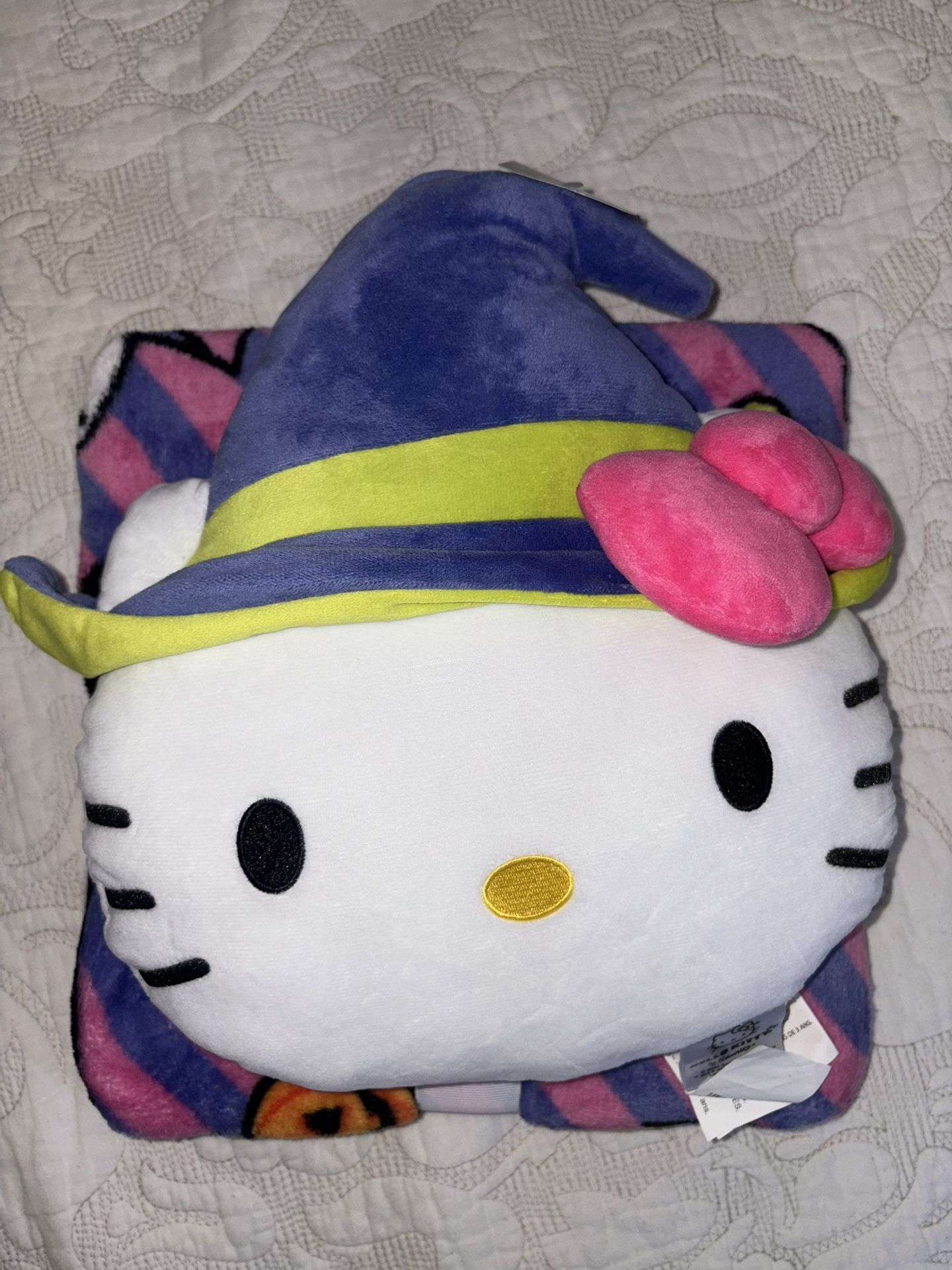 Halloween Hello kitty pillow and blanket