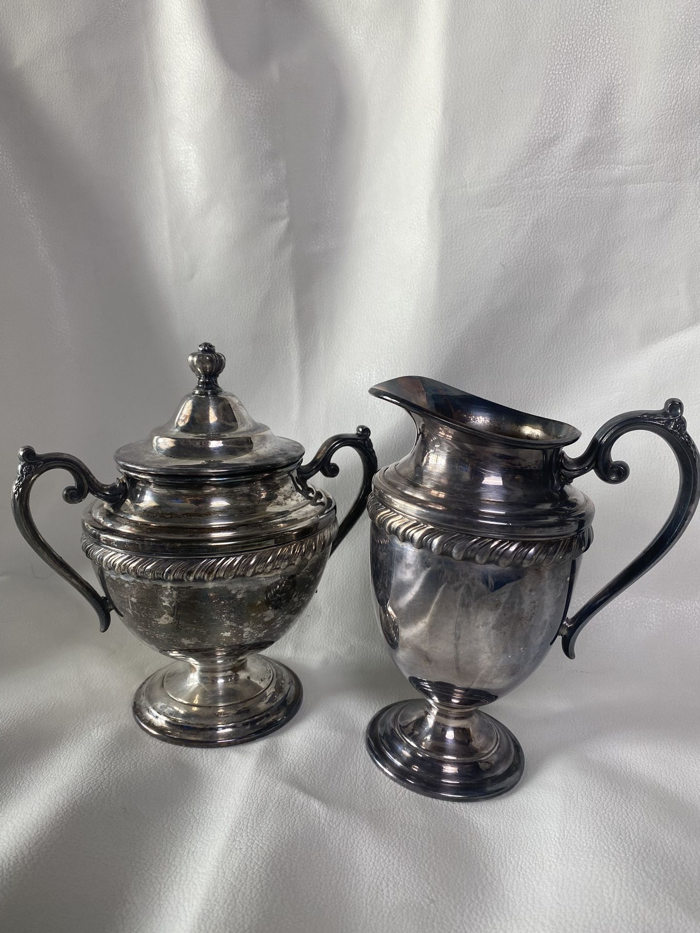 Wm. Rogers Silver Plated Sugar Bowl and Creamer Pitcher 1930’s