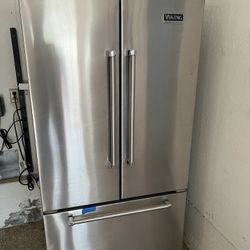Viking French Door W/bottom Drawer Freezer, Very Good Condition Easy Pick Up