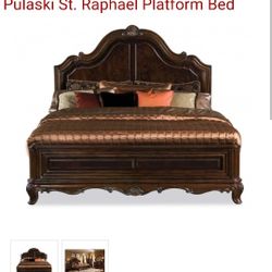 Pulaski St.Raphael 5 ps Wood King bedroom set
