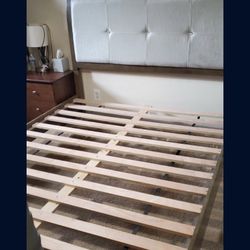 Queen Size Bed Frame And Box Spring 