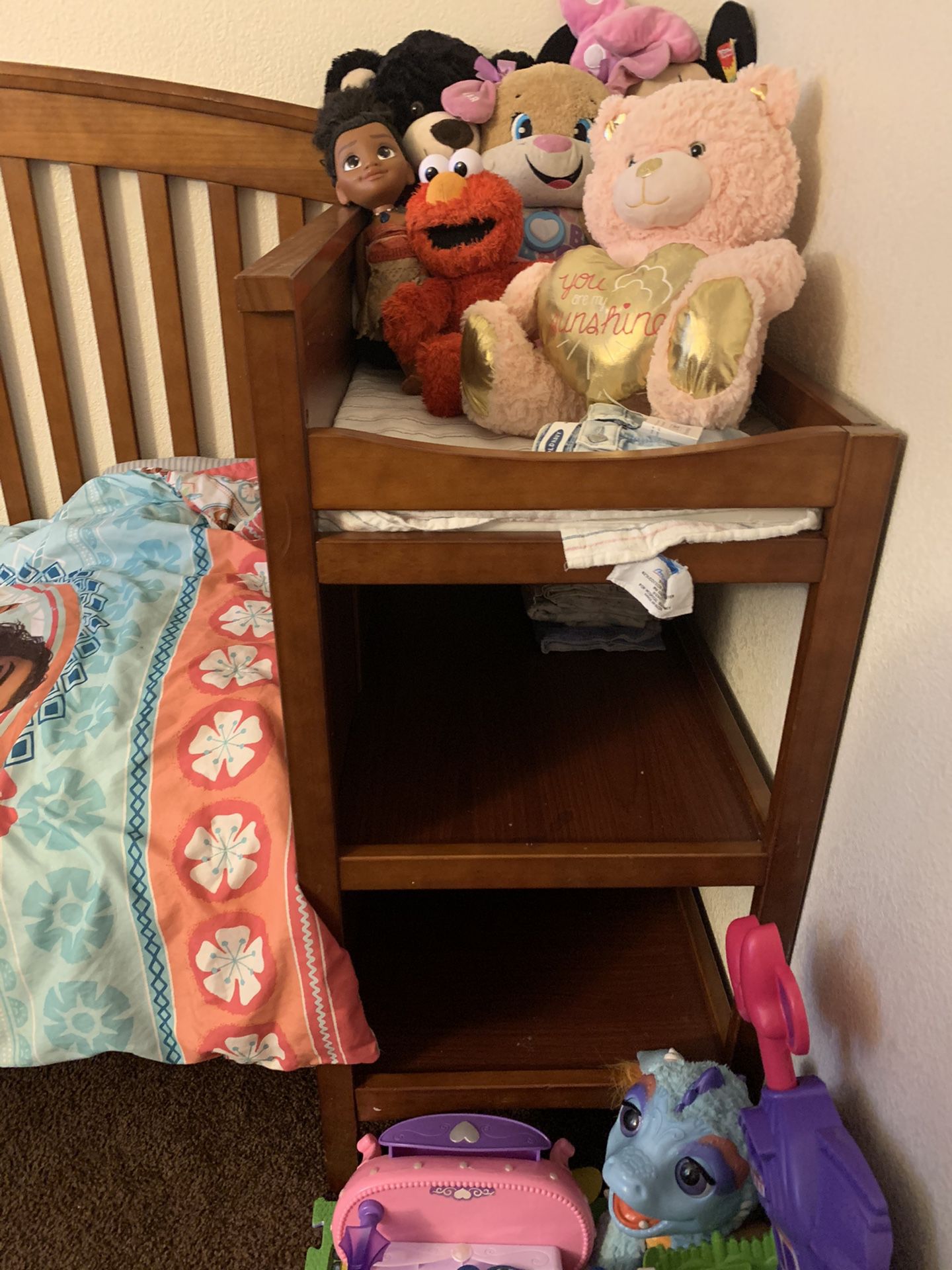 BABY CRIB/ TODDLER BED