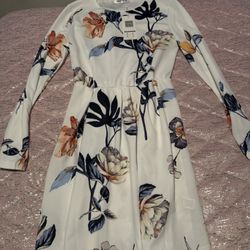 Womens Small White Floral Angashion Dress 