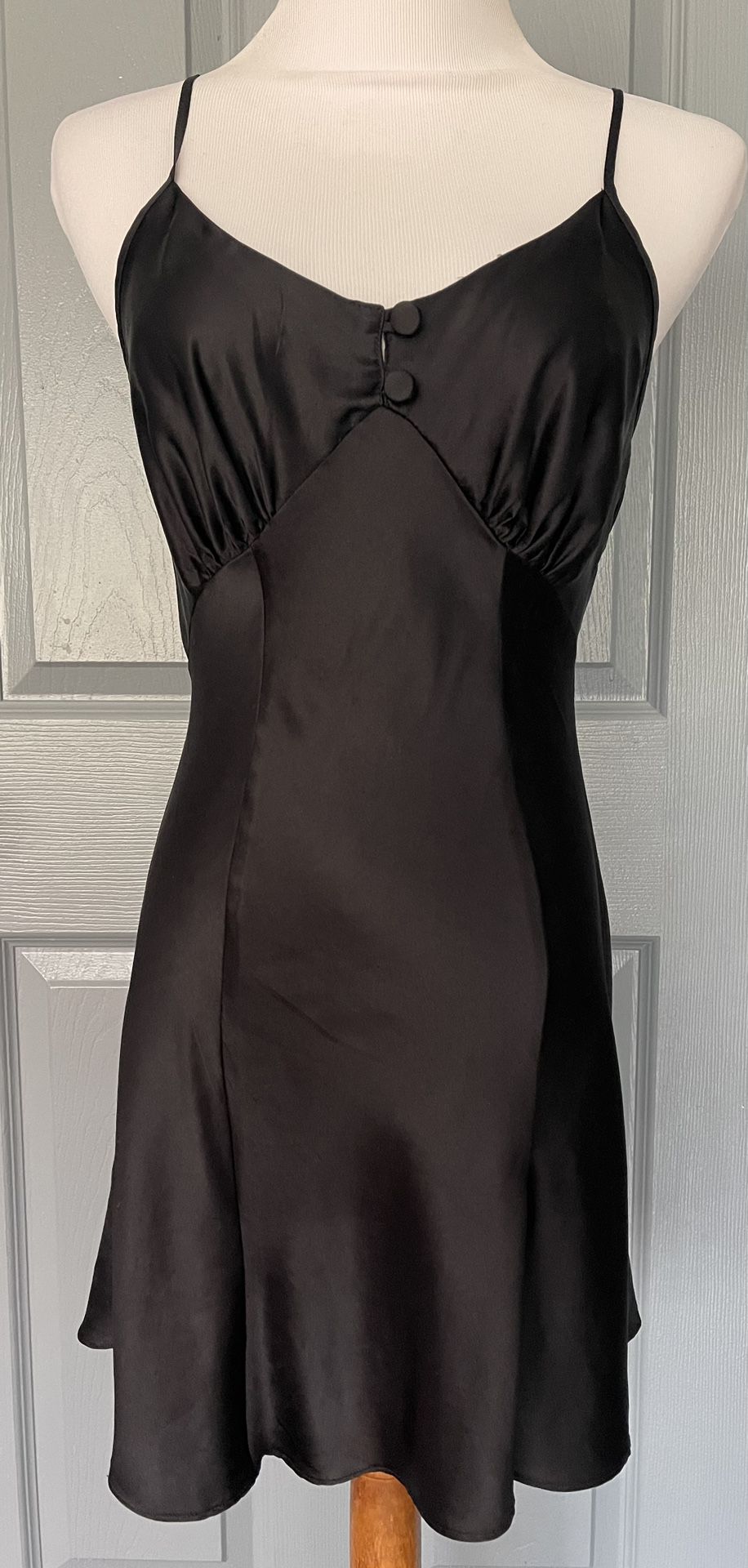 Victoria's Secret 100% Silk Vintage Black Nightgown. 