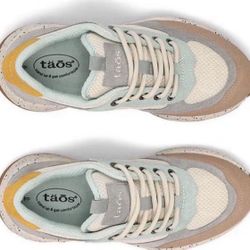 New Taos Footwear Women's Advance Sneakers Size 9  