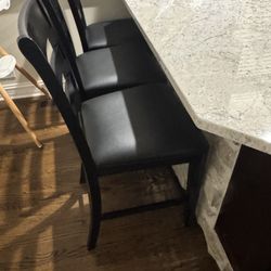 4 Black Bar / Kitchen Stools 