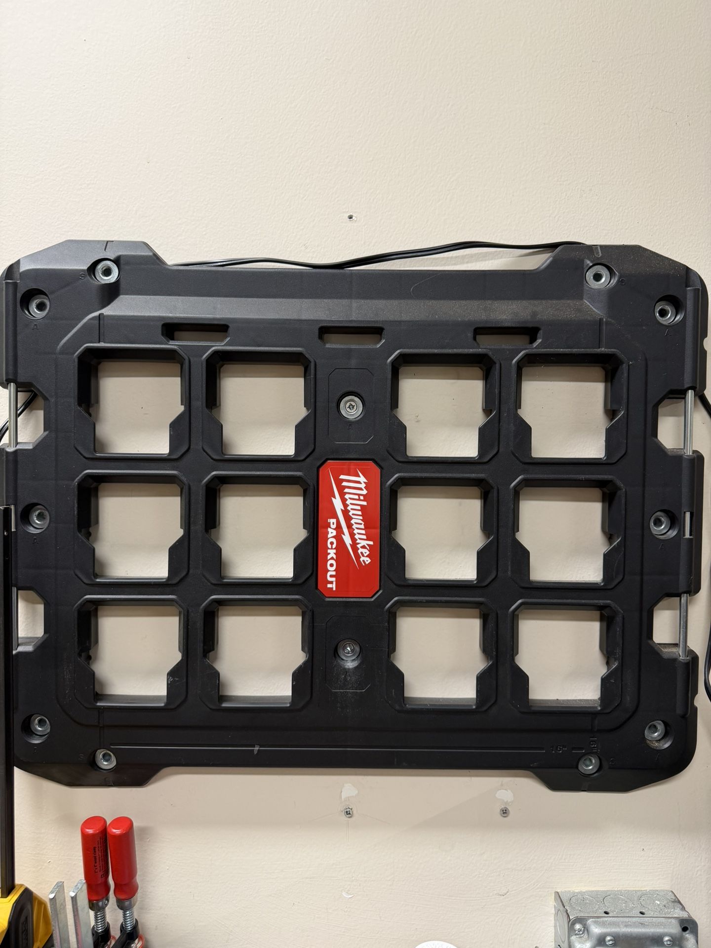 Packout Mounting Plate