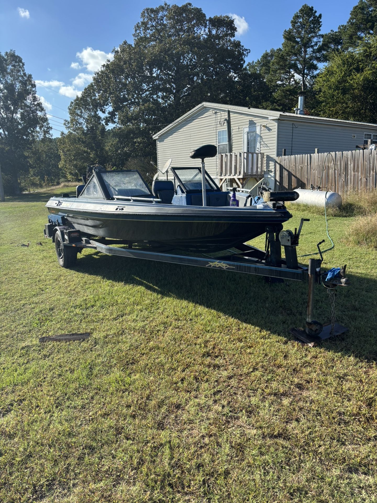 1990 Astro Quick Fire Bass Boat