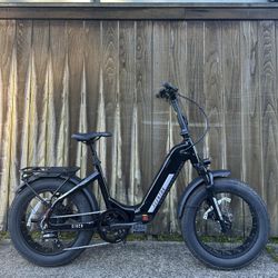 Aventon Sinch 2.5 Folding Electric Bike Bicycle E-bike Like New Low Miles