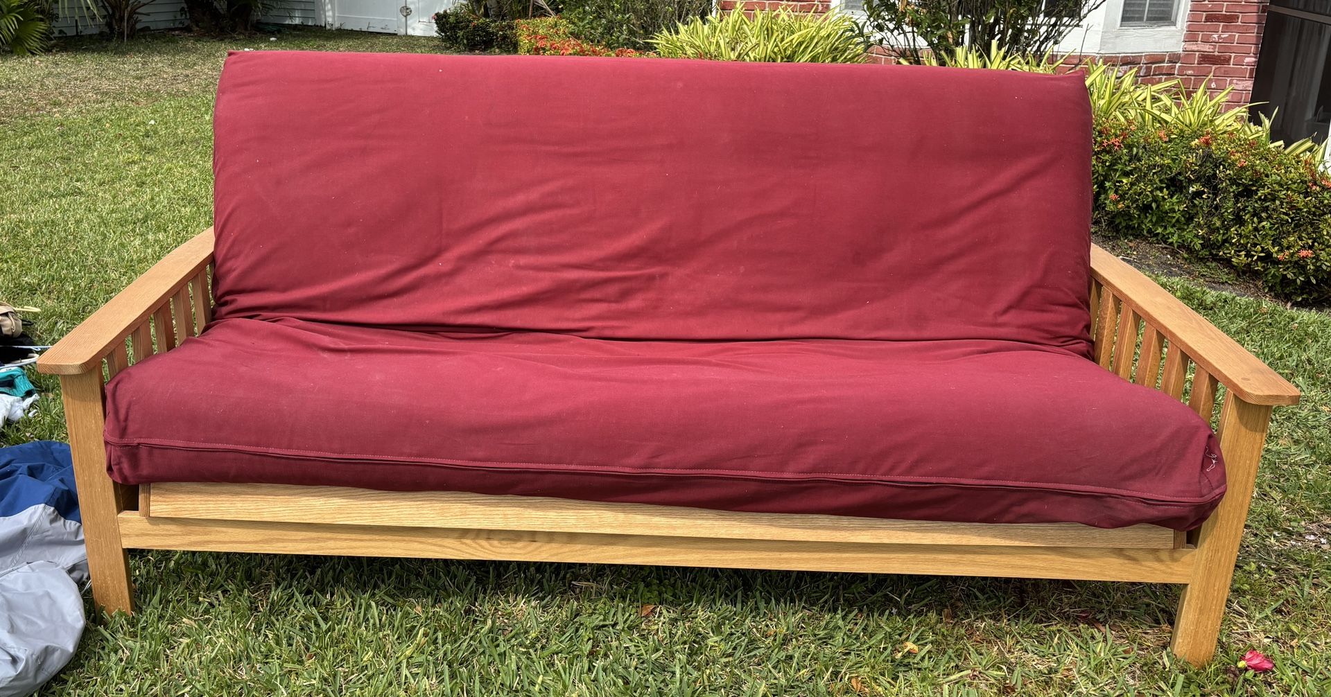 Futon - Tariff Free!!