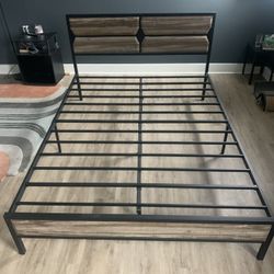 Queen bed frame With Headboard