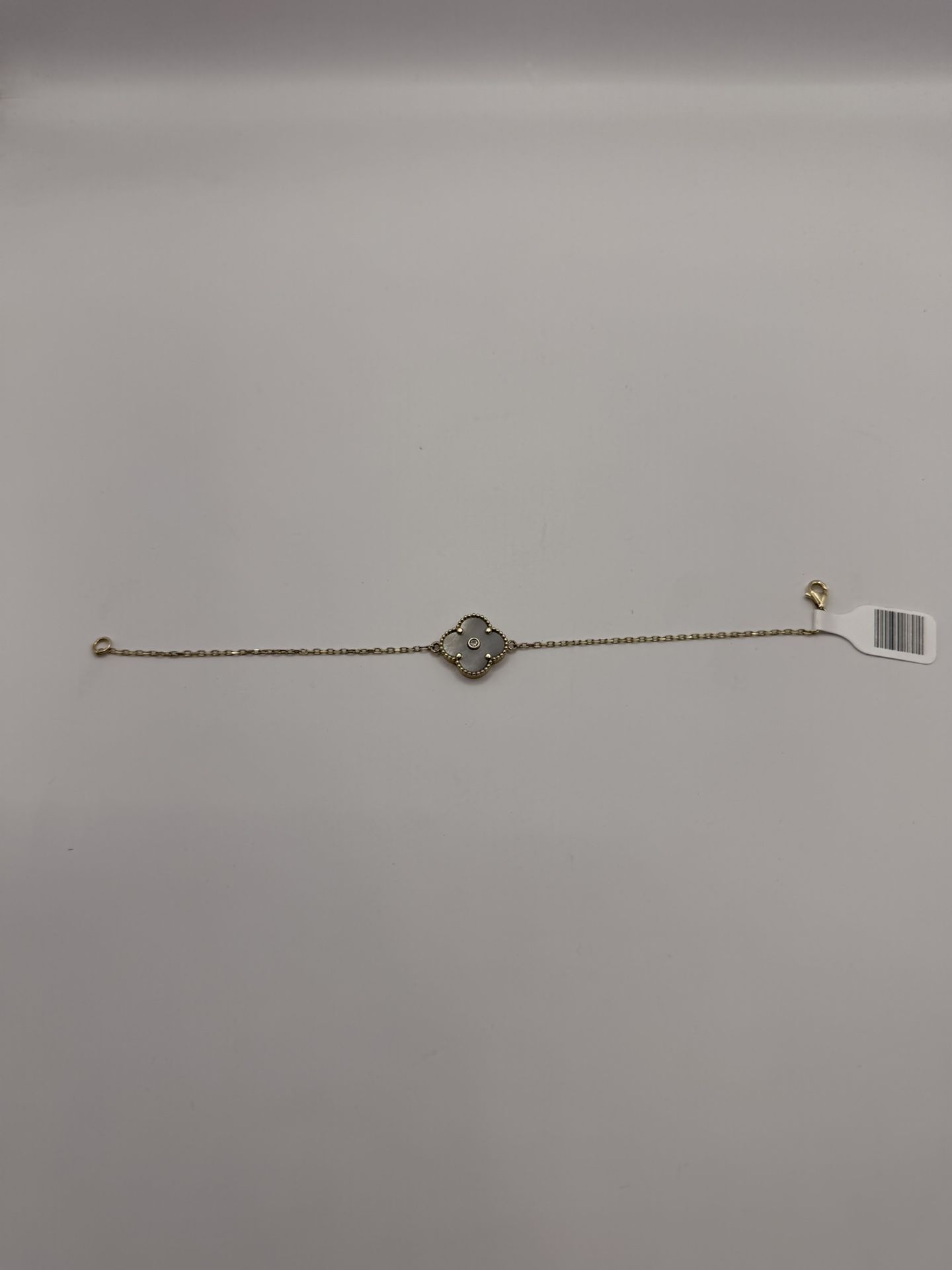 Van Cleaf Style 14Karat Gold Bracelet With Pearl Clover