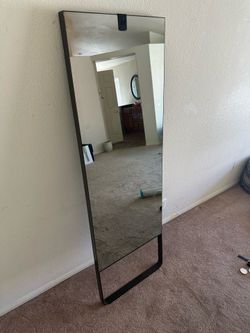 Peloton Lululemon mirror