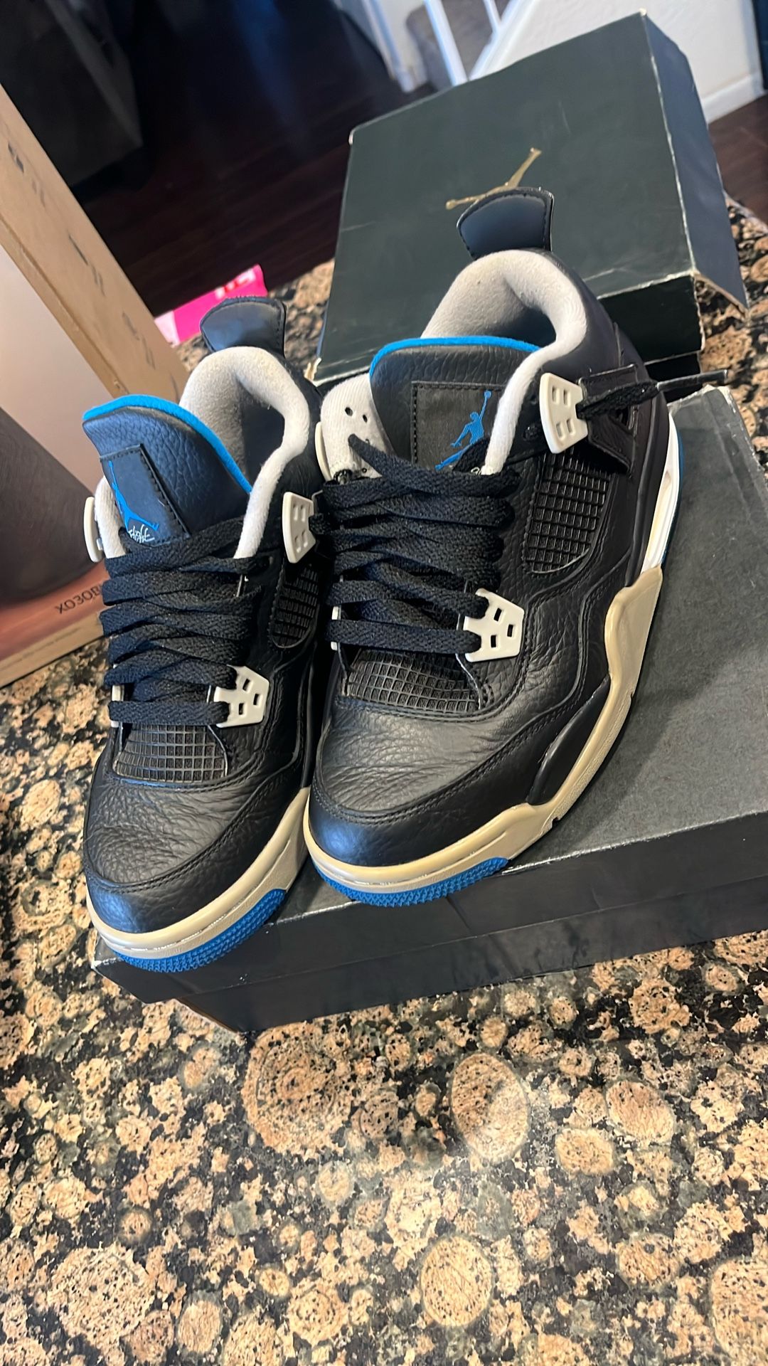 Jordan 4 Motorsport