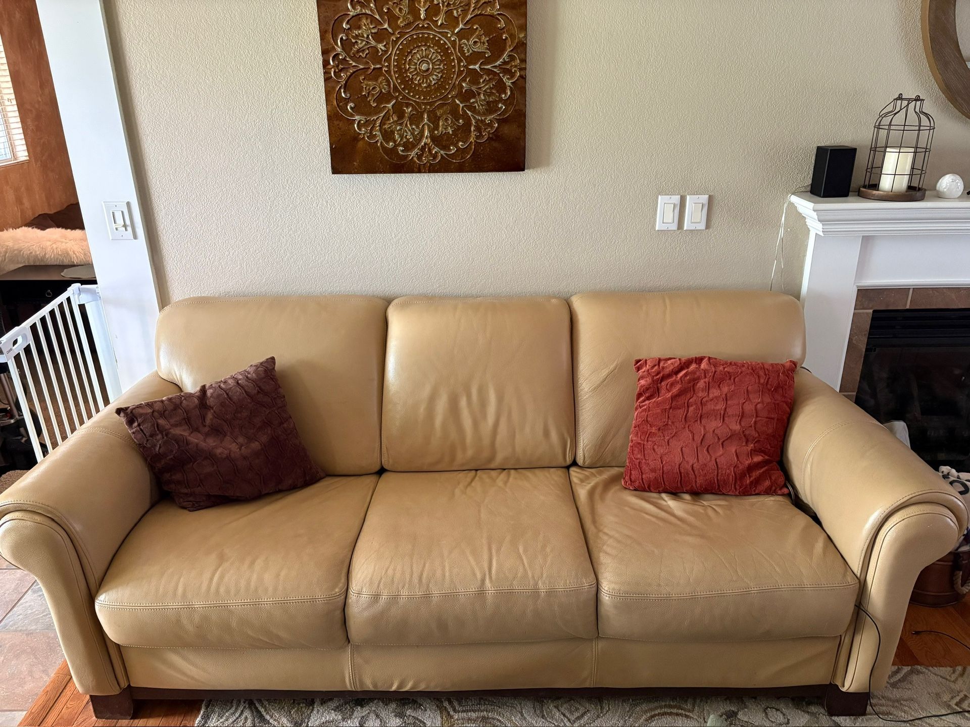 Italian Leather Couch 2 Chairs And Ottoman