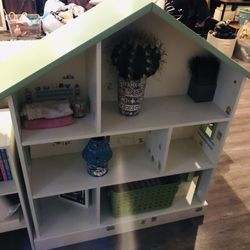 Pure Wood Dollhouse